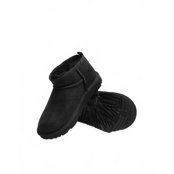 NEW UGG kids classic ultra mini boot in black